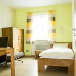 Gaestehaus Loehnert Gmbh *