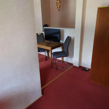 Fogadó Gaestehaus Loehnert Gmbh *