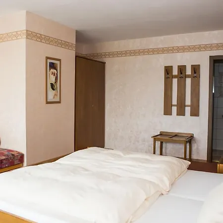Gaestehaus Loehnert Gmbh Fogadó