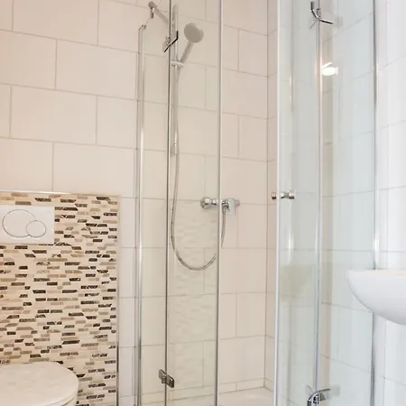 Gaestehaus Loehnert Gmbh Fogadó *