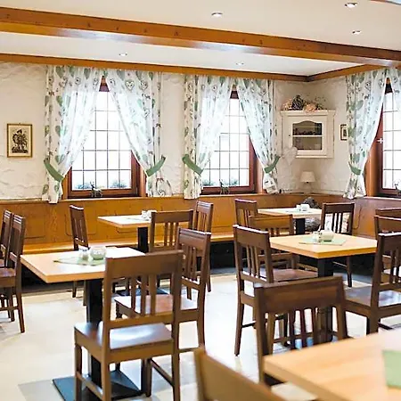 Fogadó Gaestehaus Loehnert Gmbh Coburg