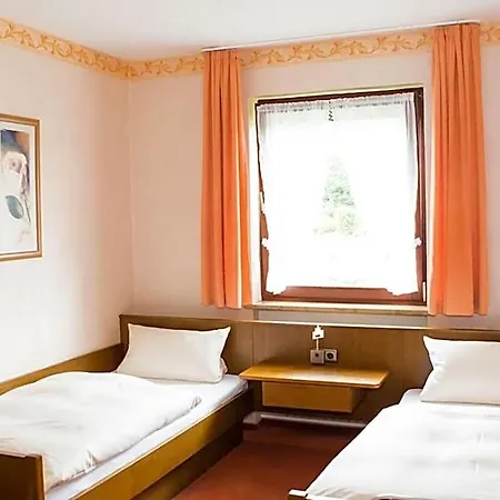 Fogadó Gaestehaus Loehnert Gmbh Coburg